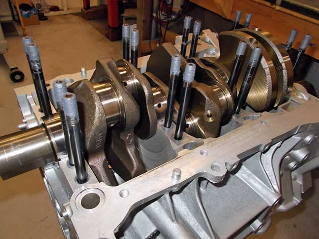 crank and main studs